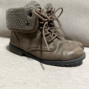 Self esteem combat boots